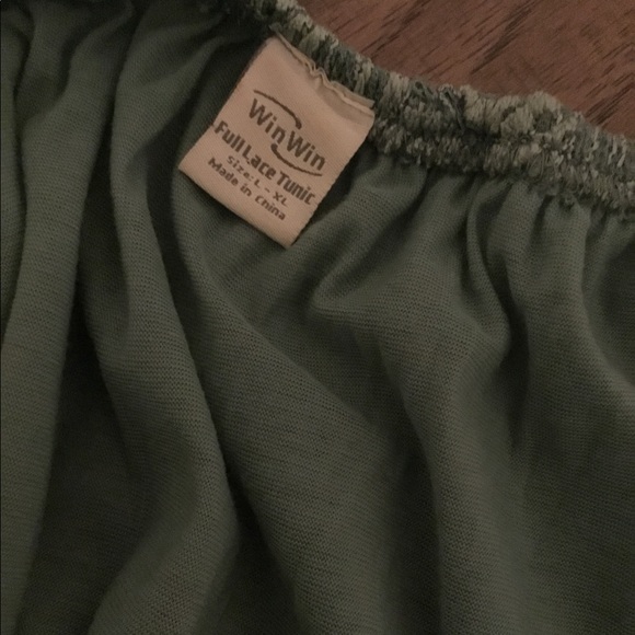 Green lace tunic - Picture 3 of 4